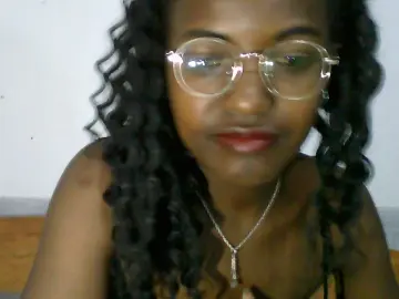 Cam4 Live Sex of Annyiah24