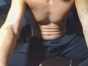 Cam4 Watch Live Sex Cams of Alerunner_