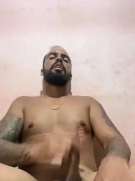 Cam4 Live Porn of lucasdotadorj23