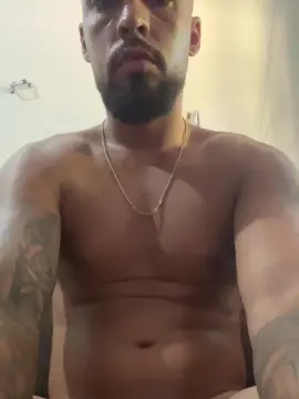 Cam4 Private Sex Chat of lucasdotadorj23