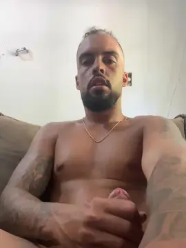 Cam4 Sex Cam of lucasdotadorj23