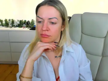 Cam4 Live Porn of anna_snow9