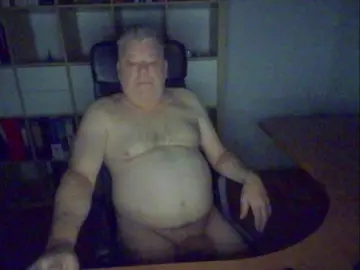 Cam4 Live Sex of HarryOnline24