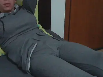 Cam4 Free Live Porn of pepi855