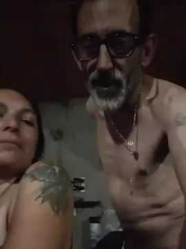 Cam4 Private Sex Chat of friendshot_hot