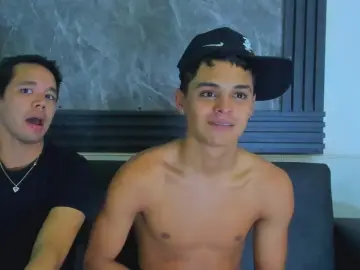 Cam4 Adult Video Chat of LostresBigBoys