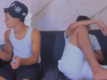 Cam4 Live Sex Cam of LostresBigBoys