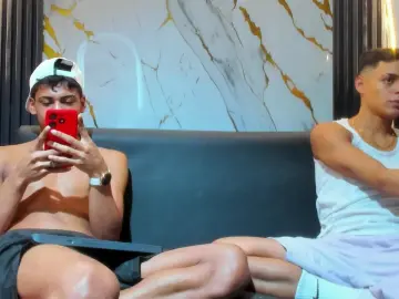 Cam4 Live Sex Cam of LostresBigBoys