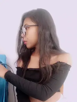 Cam4 Watch Live Sex Cams of Maella2