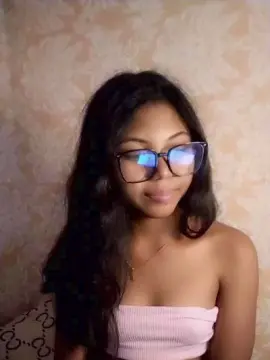 Cam4 Live Sex of Maella2