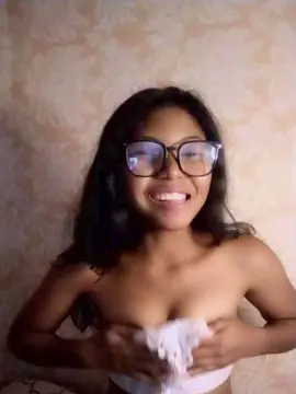 Cam4 Live Sex Cam of Maella2