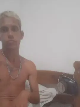 Cam4 Live Sex Cam of Lccarioca