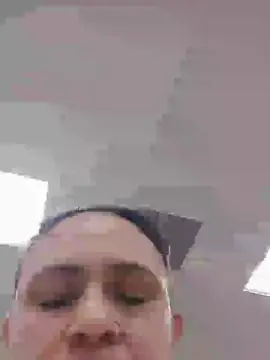 Venekacaliente from cam4