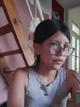 Cam4 Free Porn Cam of r0m44