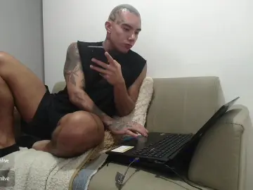 Cam4 Nude Webcam of camiloinlive