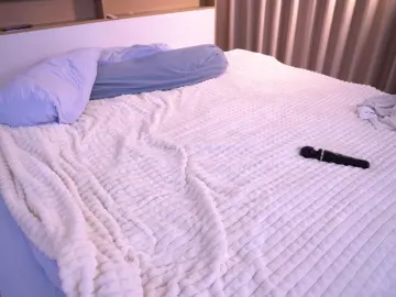 cute__foxy from cam4