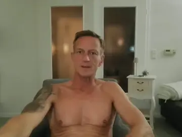 Cam4 Free Live Porn of dirks71