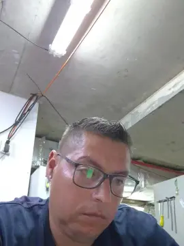 Cam4 Free Porn Cam of chicohotactivo