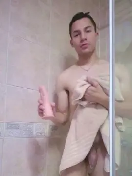 Cam4 Adult Webcam of pequeboy_hot