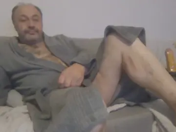 Cam4 Live Porn of bomalbelbit