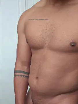 Cam4 Live Porn of Goldenzin