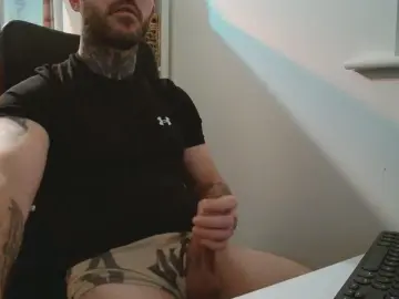 Cam4 Free Live Porn of Stevie_Rai