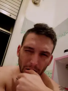 Cam4 Live Sex of ale1717