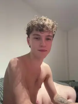 Cam4 Nude Webcam of blueeyedboysexy