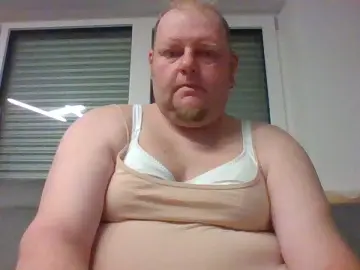 Cam4 Private Sex Chat of chrissy80