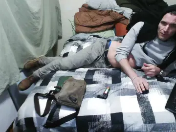 Cam4 Sex Cam of 99vers8uncut