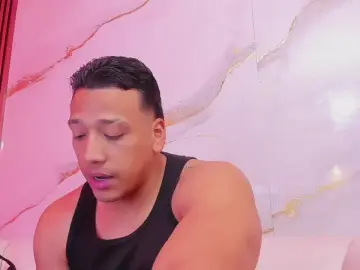 Cam4 Best live sex cam show of MaxTurner_