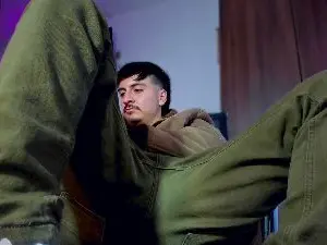 Cam4 Live Porn of alexxx_turco