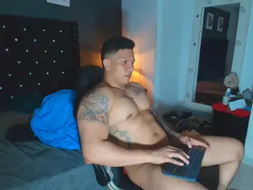 Cam4 Live Porn of ethan_dalton_22