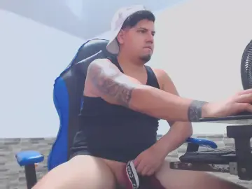 Cam4 Adult Webcam of hercules69_hot