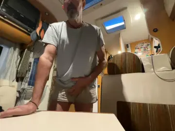 Cam4 Live Sex Cam of gaypisse1