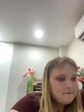 Chubby_Lizzy from cam4