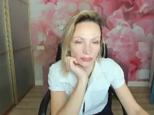 Cam4 Watch Live Sex Cams of AlinaMoor