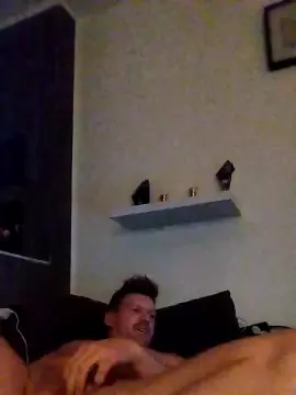 Cam4 Free Live Porn of Ichbines1980