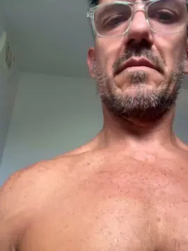 Cam4 Nude Webcam of gutbar3