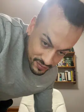 Cam4 Free Live Porn of Leonidas207