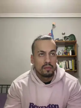 Cam4 Live Porn of Leonidas207