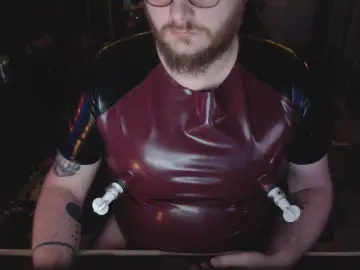 Cam4 Free Live Porn of RubberBoyJC1