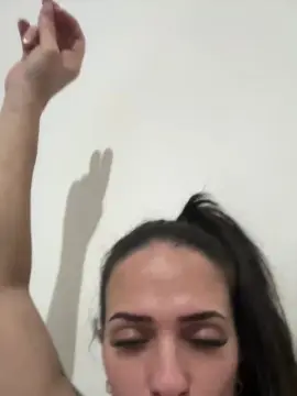 Cam4 Free Live Porn of Donatellaaa07