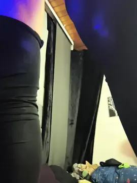 Cam4 Free Live Porn of MonikaBohn992