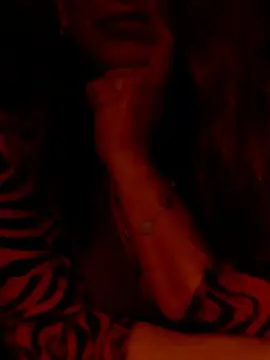 Cam4 Sex Chat of Velmoramoon