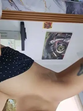 emmily_fox from cam4