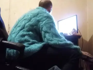 Cam4 Live Porn of sweaterslut