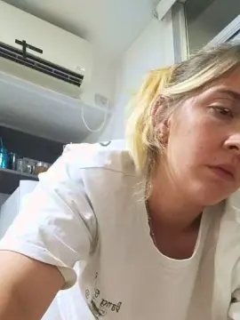 Cam4 Sex Chat of Ayutitaa