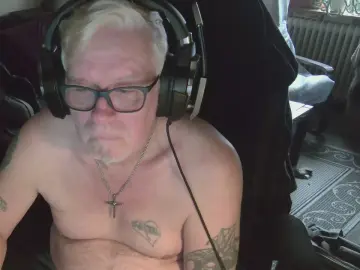 Cam4 Live Porn of dirtyminds1