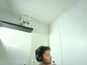 Cam4 Sex Cam of ALPHA_HUNK